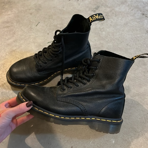 Dr Martens Boots - Picture 5 of 9